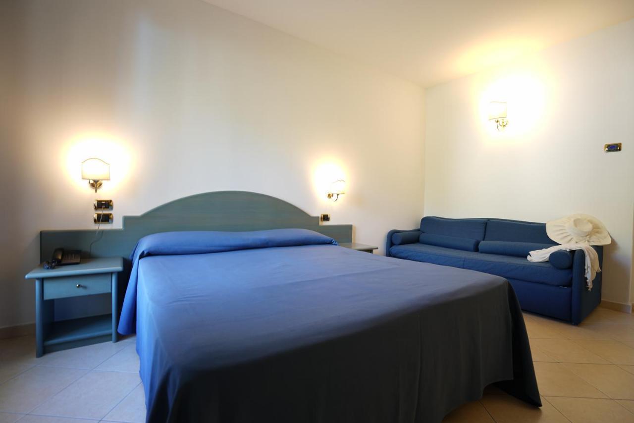 Hotel Scoglio Del Leone Zambrone Buitenkant foto