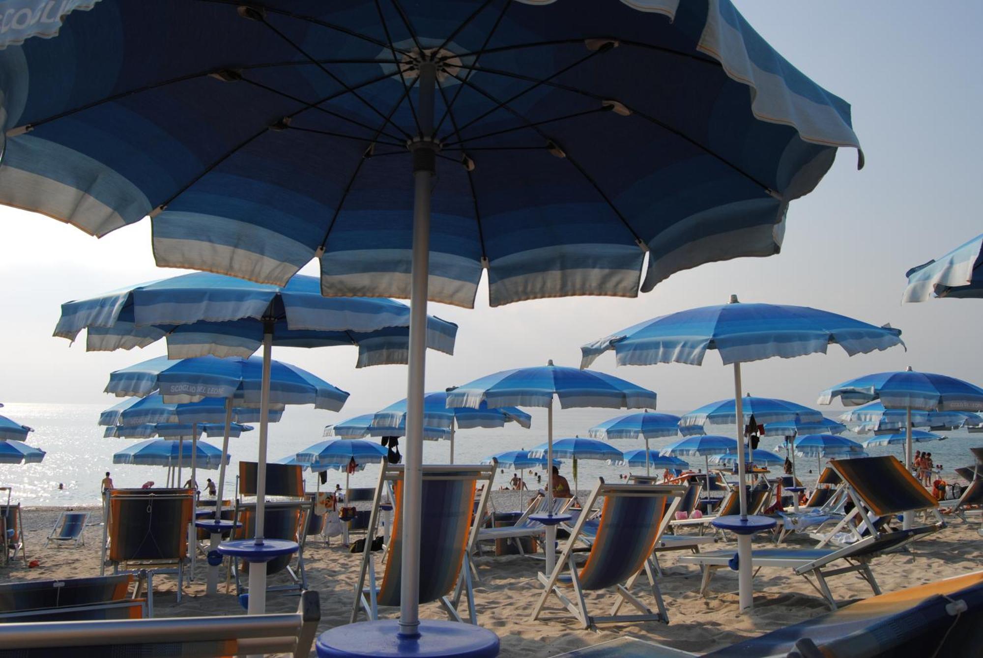 Hotel Scoglio Del Leone Zambrone Buitenkant foto