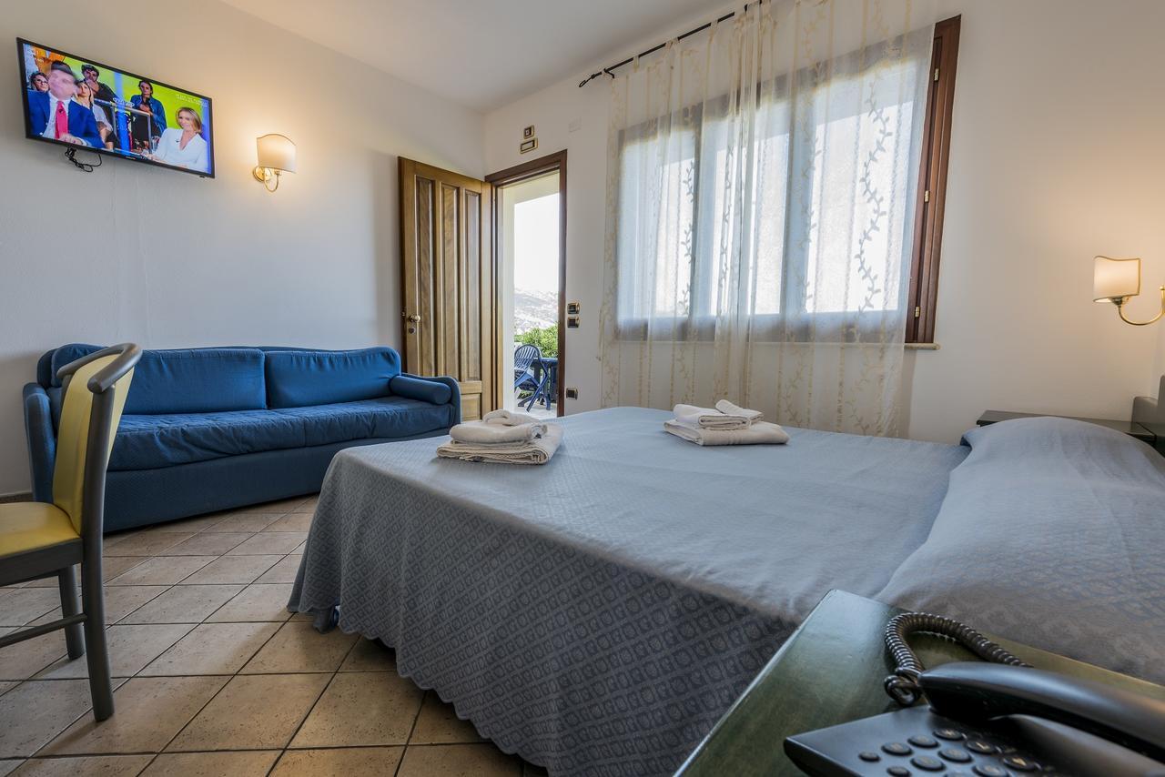 Hotel Scoglio Del Leone Zambrone Buitenkant foto